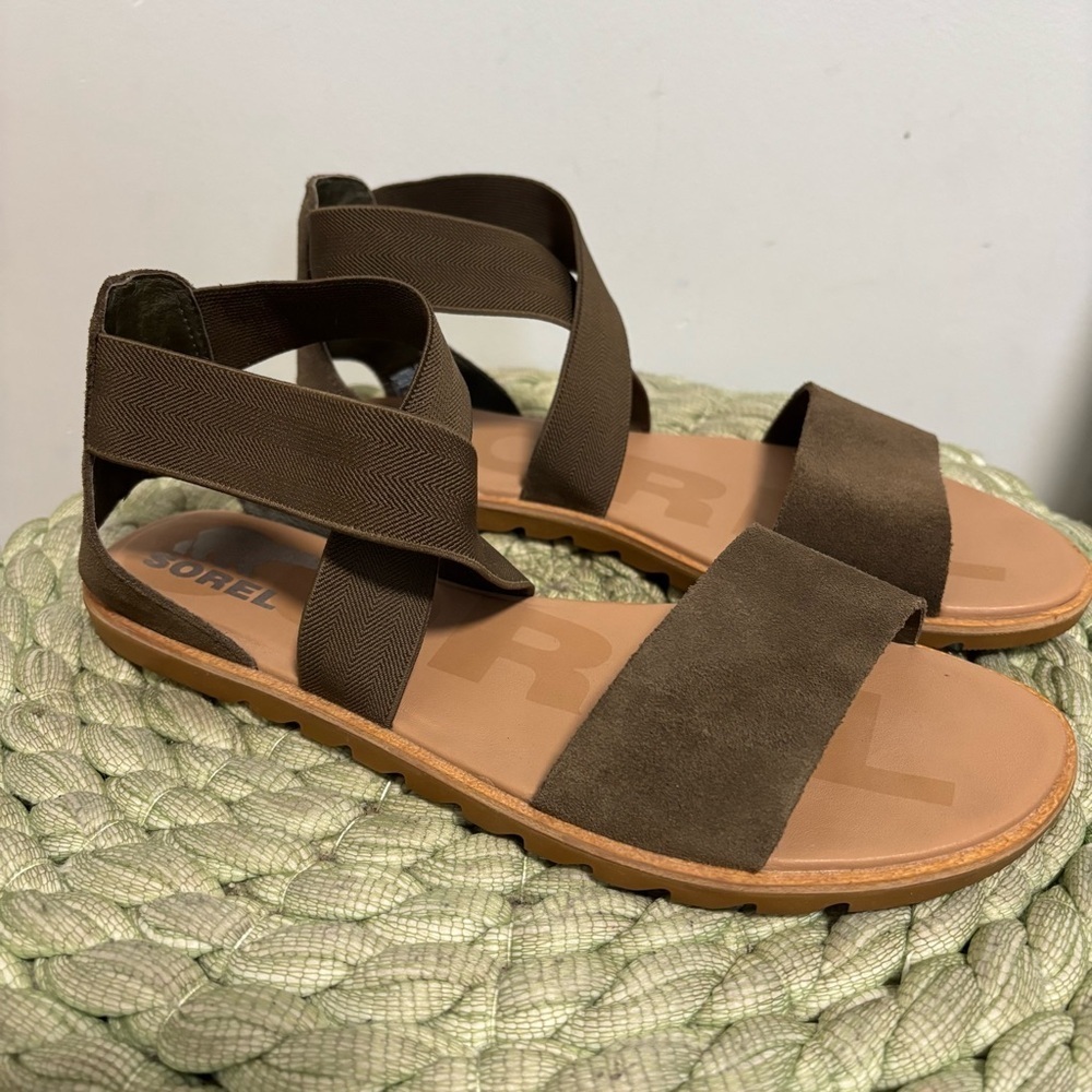 Sorel Ella ll Olive Green Suede Flat Sandals - Picture 5 of 12